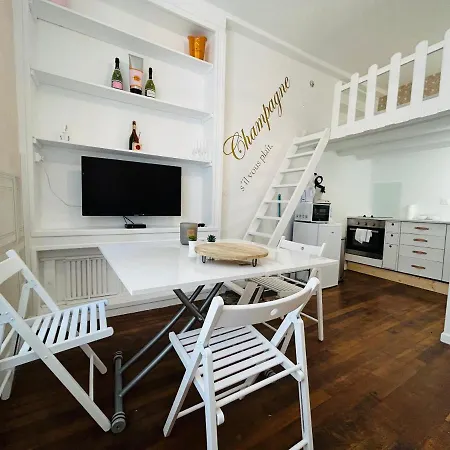Le Champagne Coquebert - Centre-ville Apartment Reims